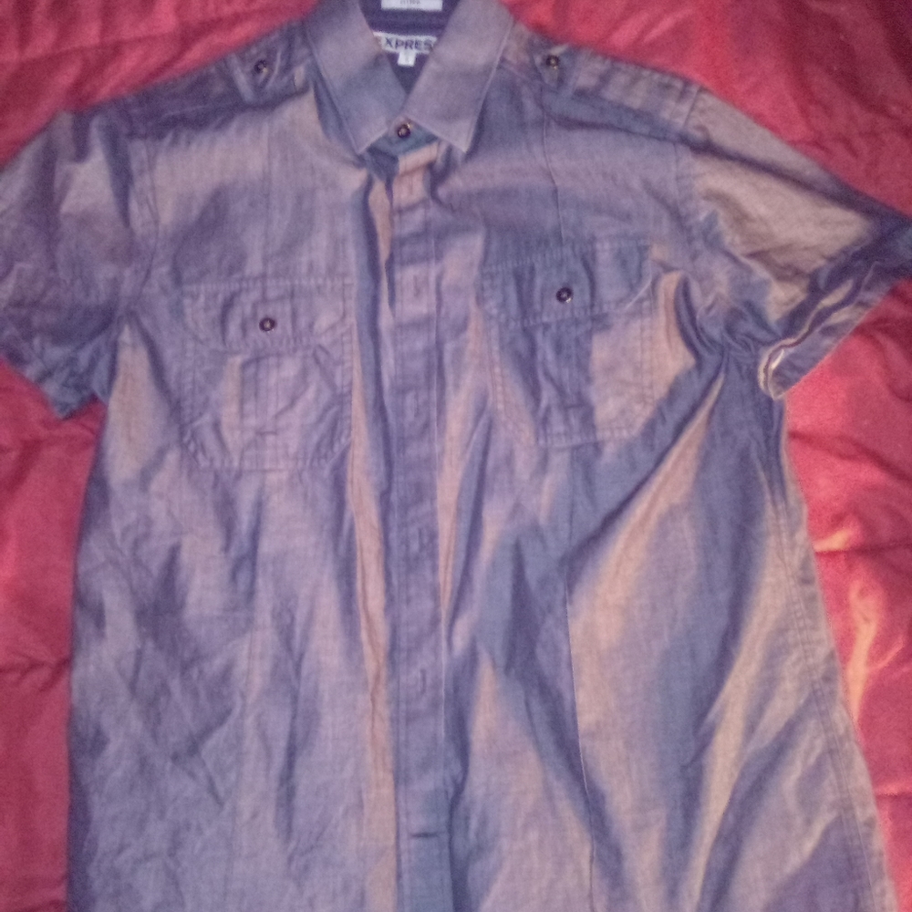 Fitted express performance shirt